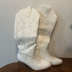 White Western Cowboy Boots
